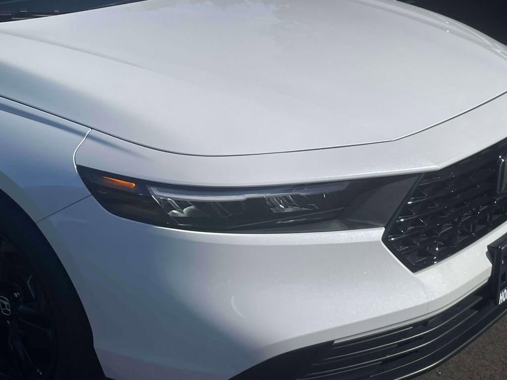 Certified 2025 Honda Accord SE image 8