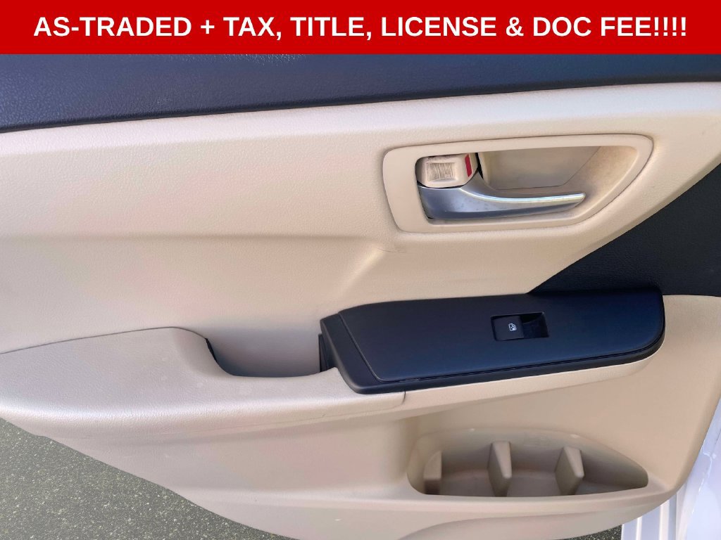 Used 2016 Toyota Camry LE w/ Moonroof Package FWD image 15