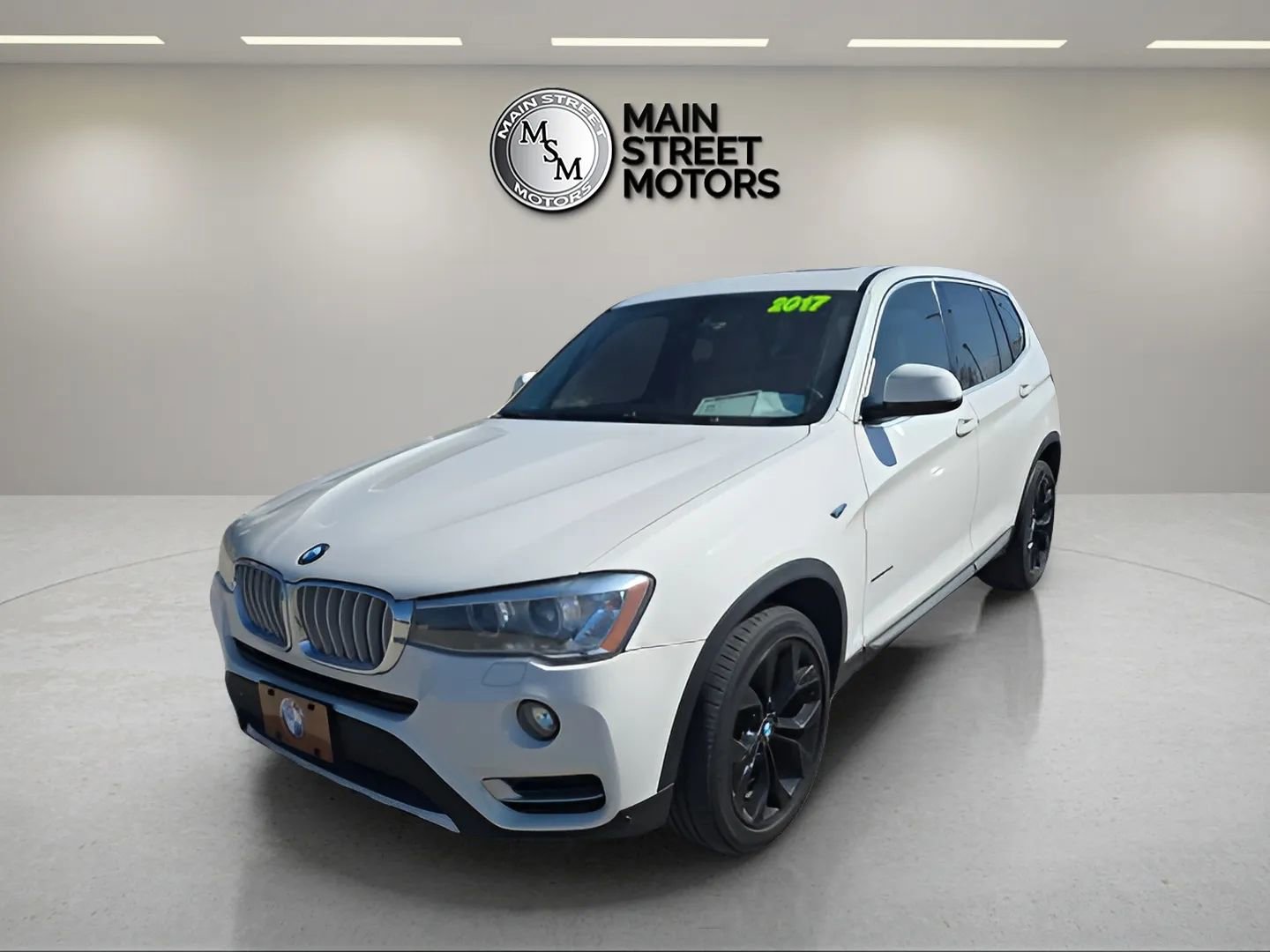 Used 2017 BMW X3 xDrive28i image 1