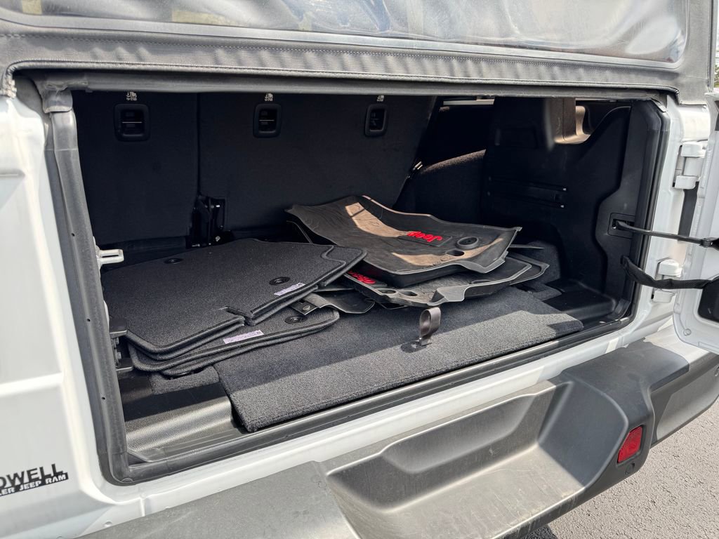 Used 2021 Jeep Wrangler Unlimited Sport image 15