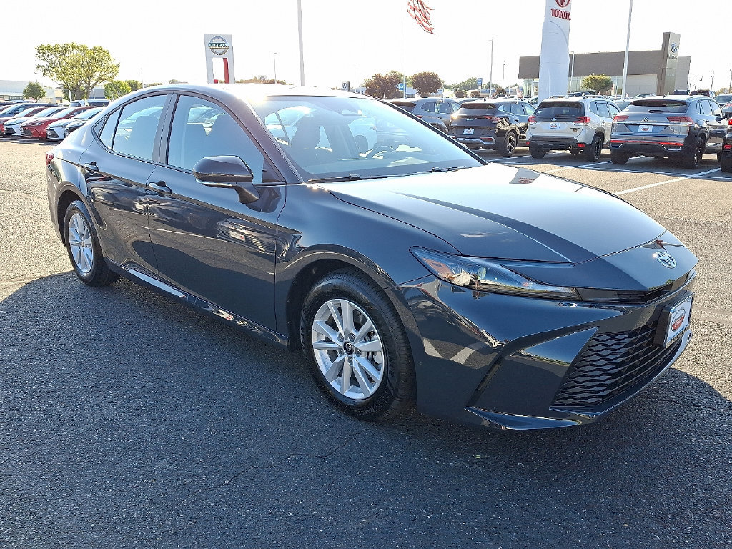 Used 2026 Toyota Camry LE FWD image 3