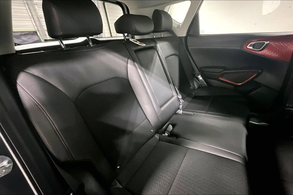 Used 2024 Kia Soul GT-Line FWD image 34