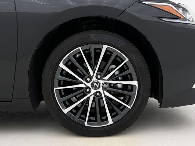 Certified 2025 Lexus ES 350 w/ Premium Package image 24