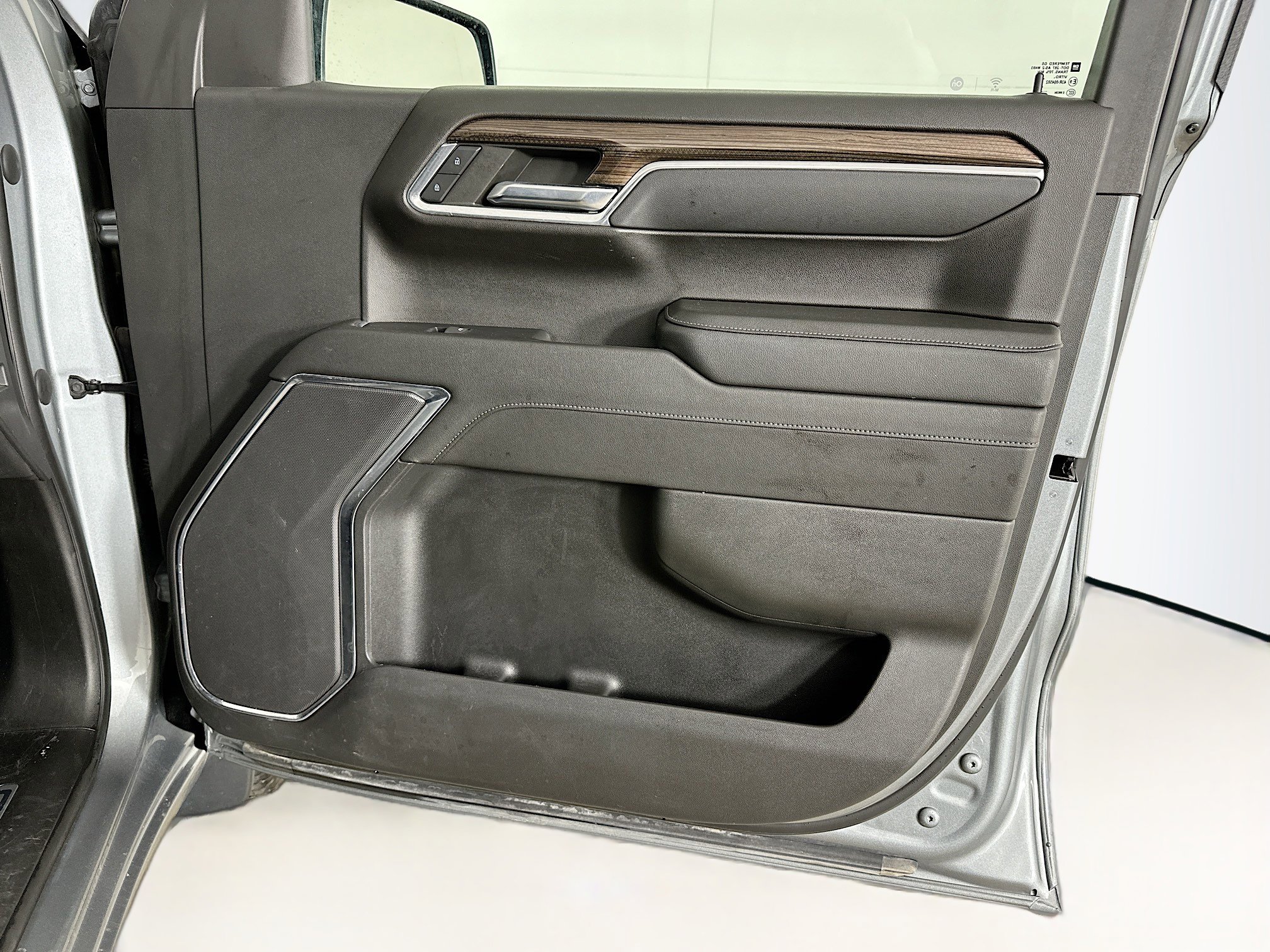 Used 2023 Chevrolet Silverado 1500 LT image 31