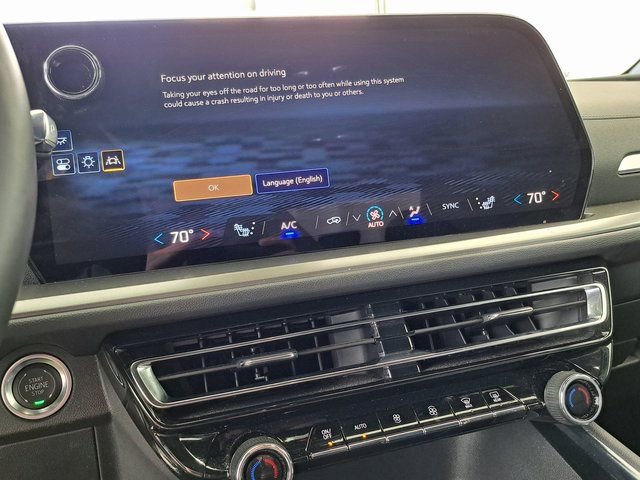 Used 2025 Chevrolet Traverse LT image 15