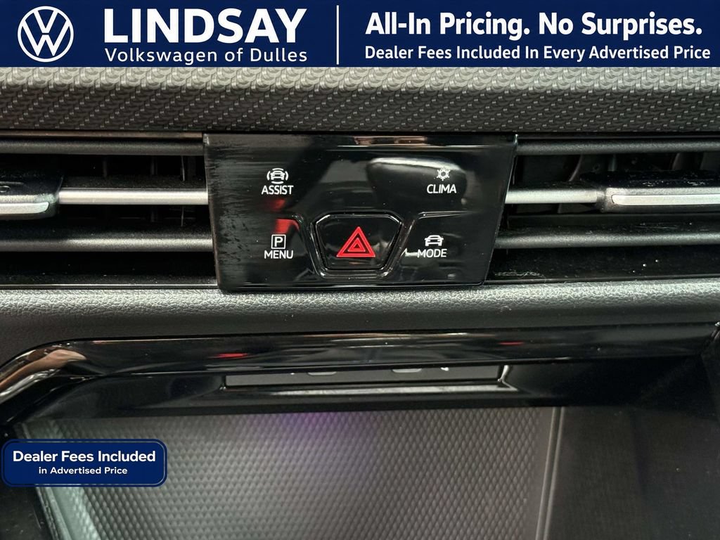 Used 2024 Volkswagen Golf R AWD/4WD image 19