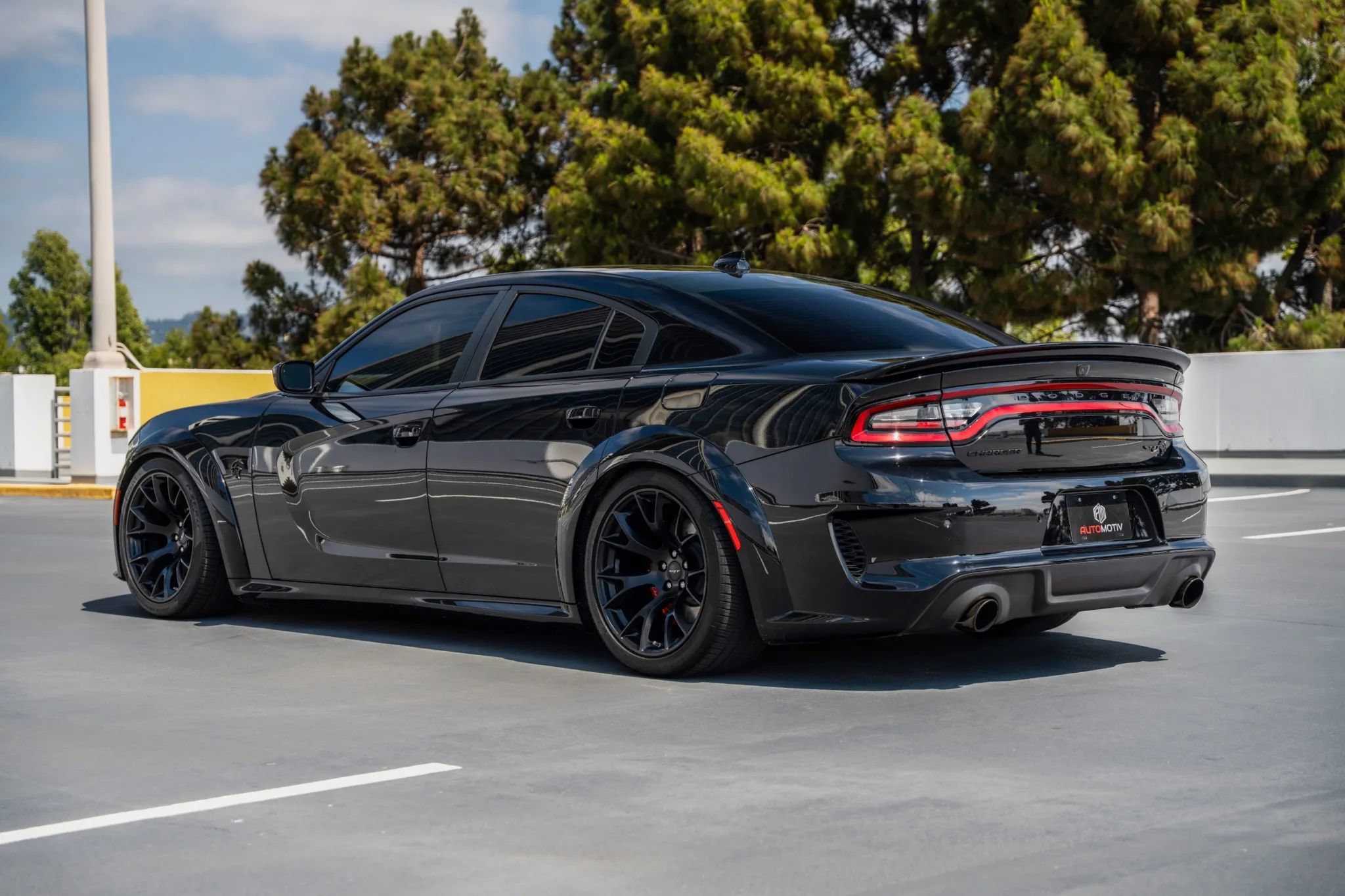 Used 2022 Dodge Charger SRT Hellcat RWD image 5