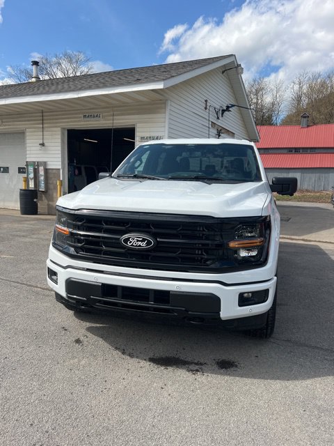 Used 2026 Ford F150 XLT AWD/4WD image 3