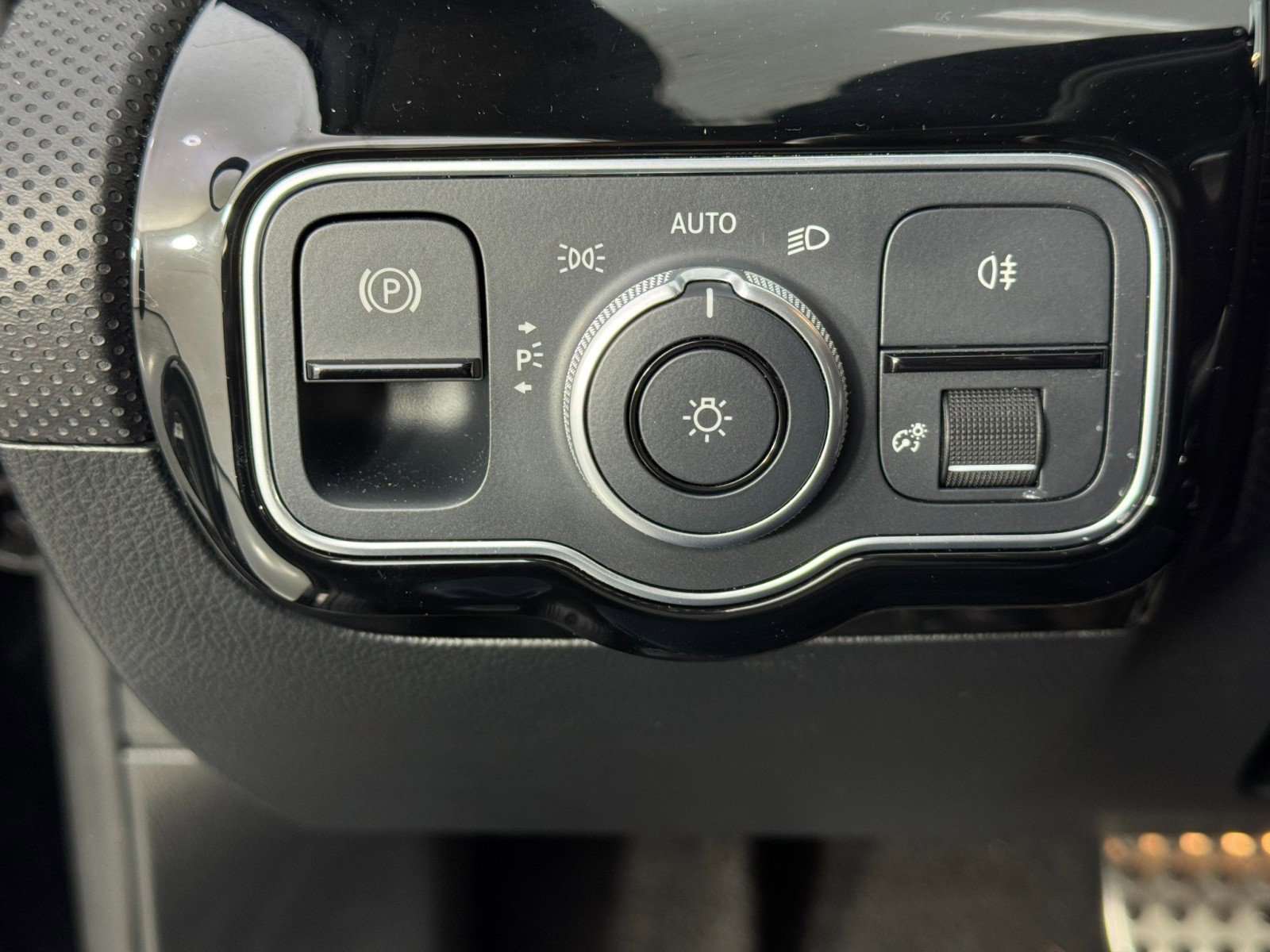 Used 2022 Mercedes-Benz A 220 image 18