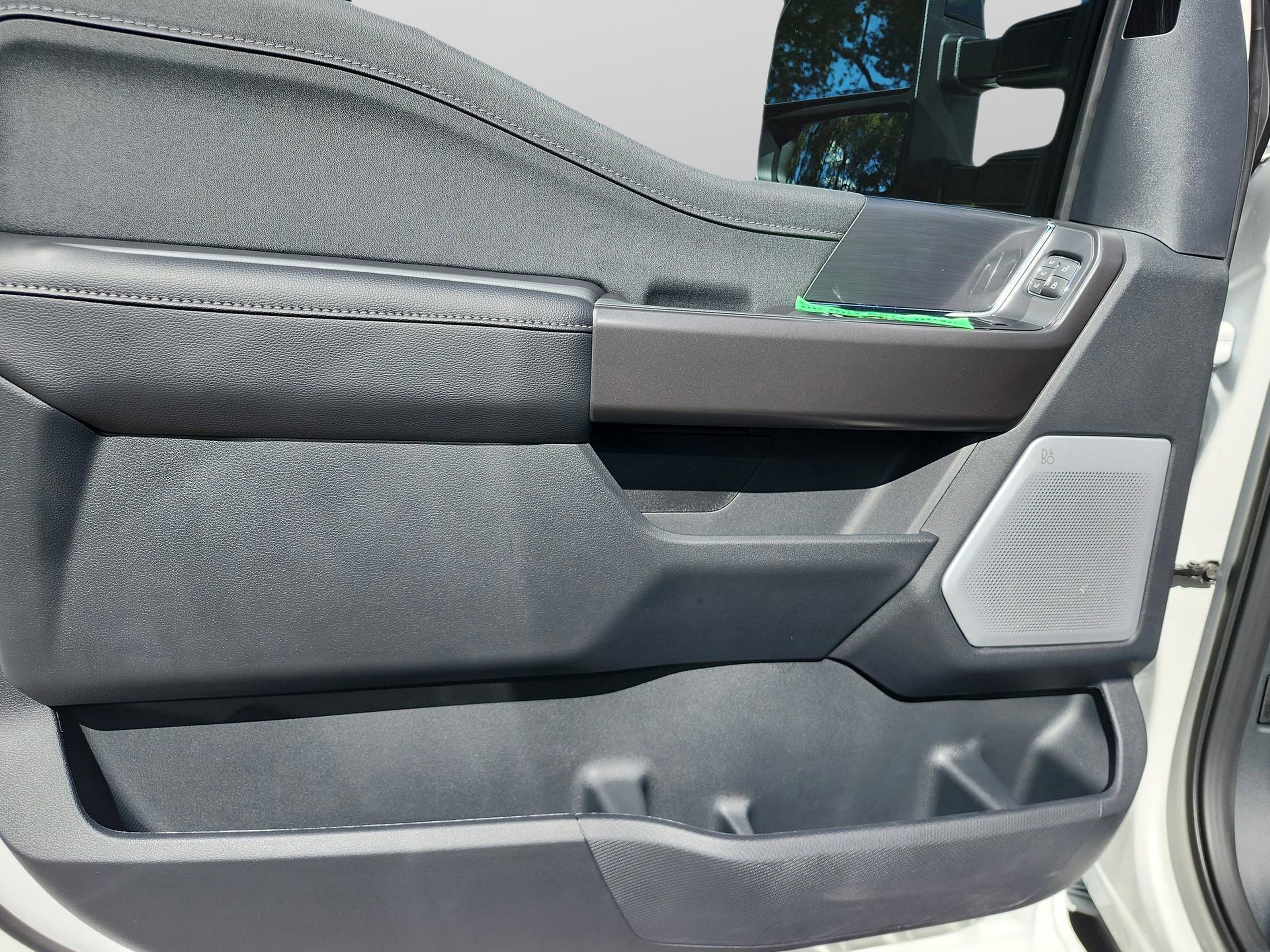 New 2025 Ford F150 Lariat w/ Equipment Group 502A High AWD/4WD image 27