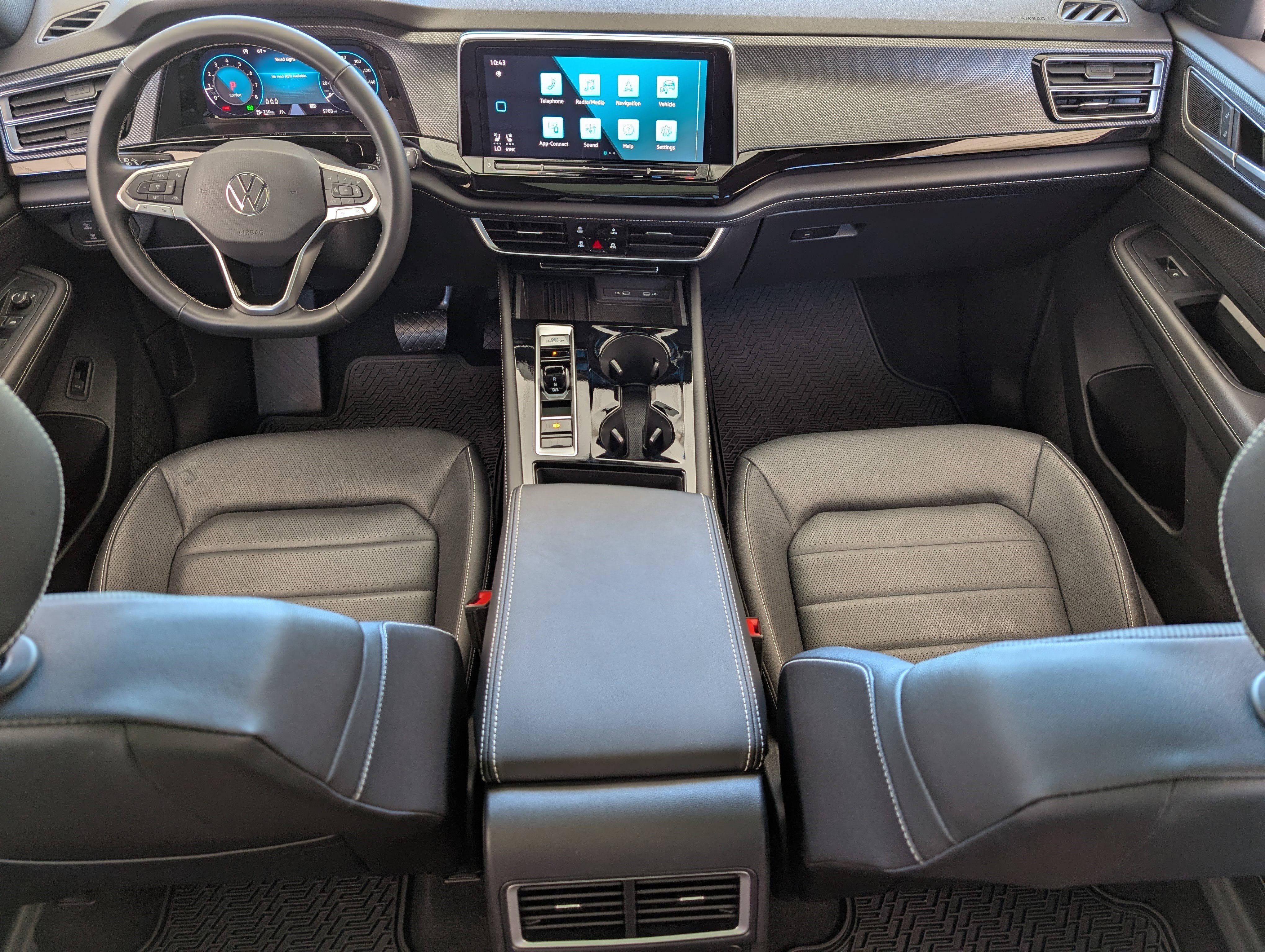 Used 2025 Volkswagen Atlas Cross Sport SEL image 23