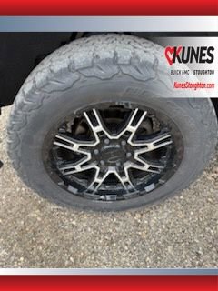 Used 2017 Chevrolet Silverado 1500 LT w/ All Star Edition image 12