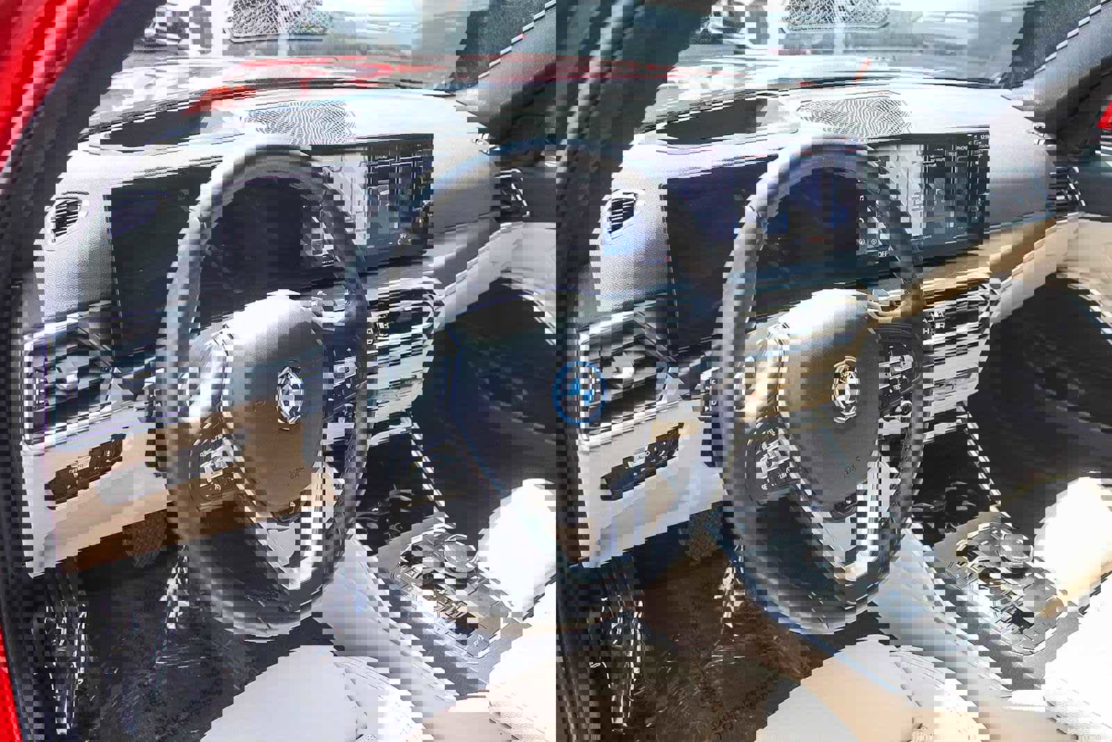 Used 2024 BMW 330e 330e w/ Premium Package image 17