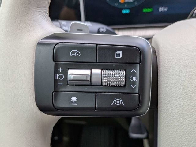 Used 2025 Hyundai Santa Fe Calligraphy FWD image 28