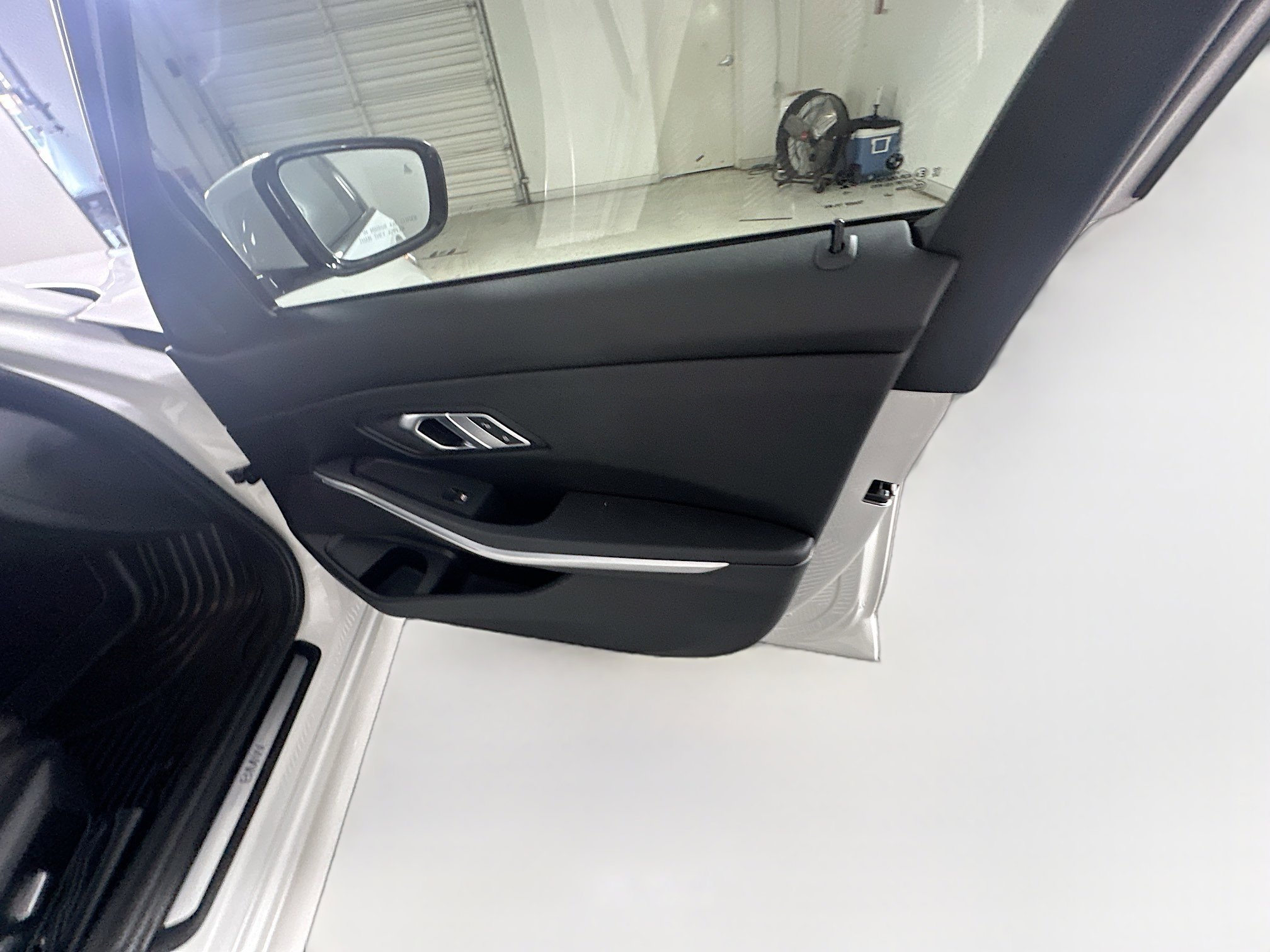 Used 2023 BMW 330i xDrive Sedan w/ Driving Assistance Package image 32