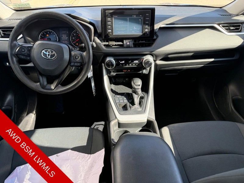 Used 2019 Toyota RAV4 LE w/ All Weather Liner Package AWD/4WD image 13