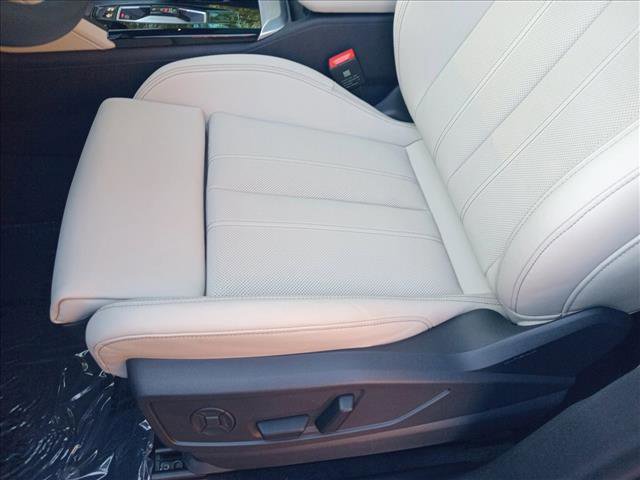 New 2025 Audi Q5 Prestige image 4