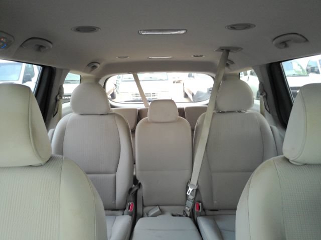 Used 2021 Kia Sedona LX FWD image 40
