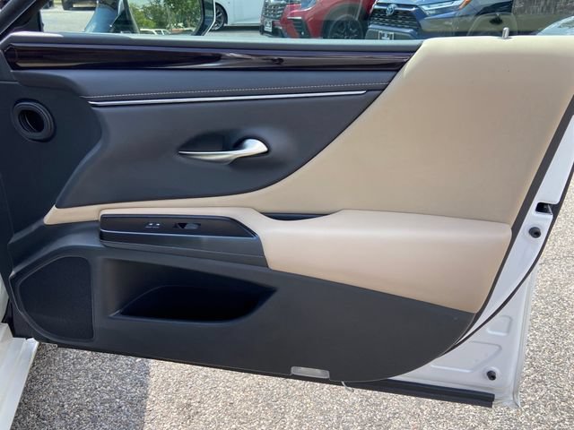 Used 2019 Lexus ES 350 w/ Premium Package FWD image 28