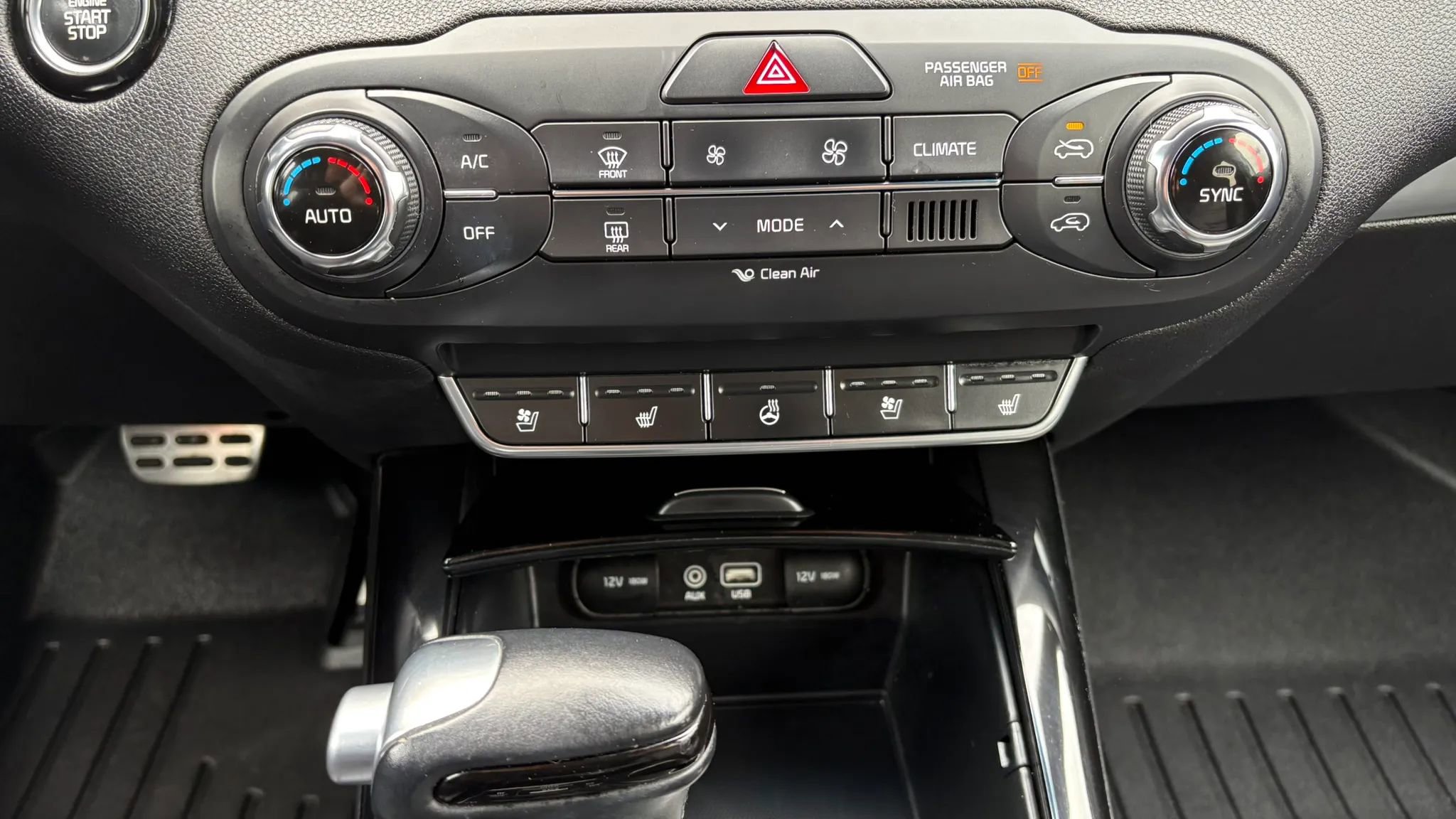 Used 2016 Kia Sorento SX w/ SXL Technology Package image 20