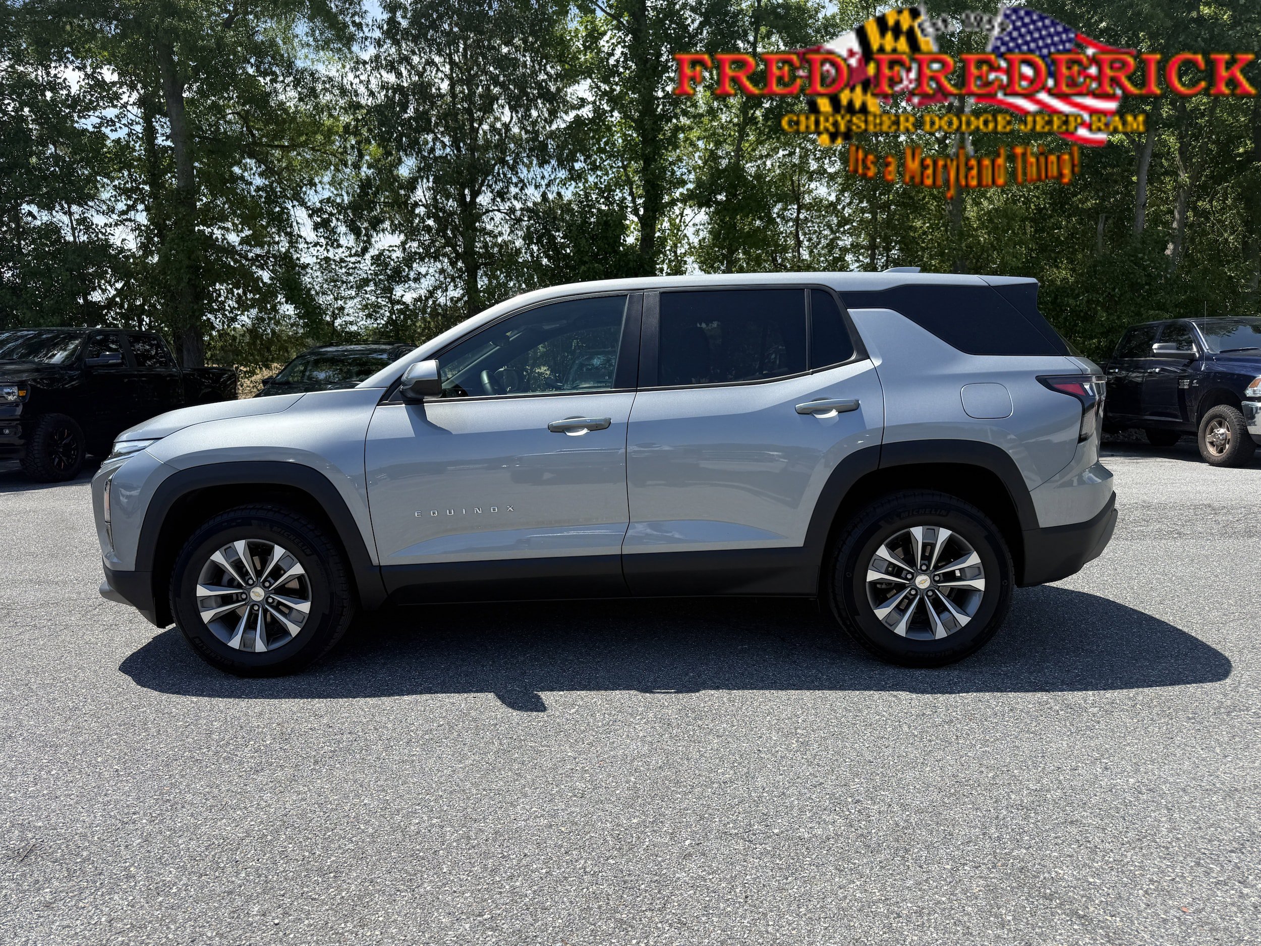 Used 2025 Chevrolet Equinox LT AWD/4WD image 4