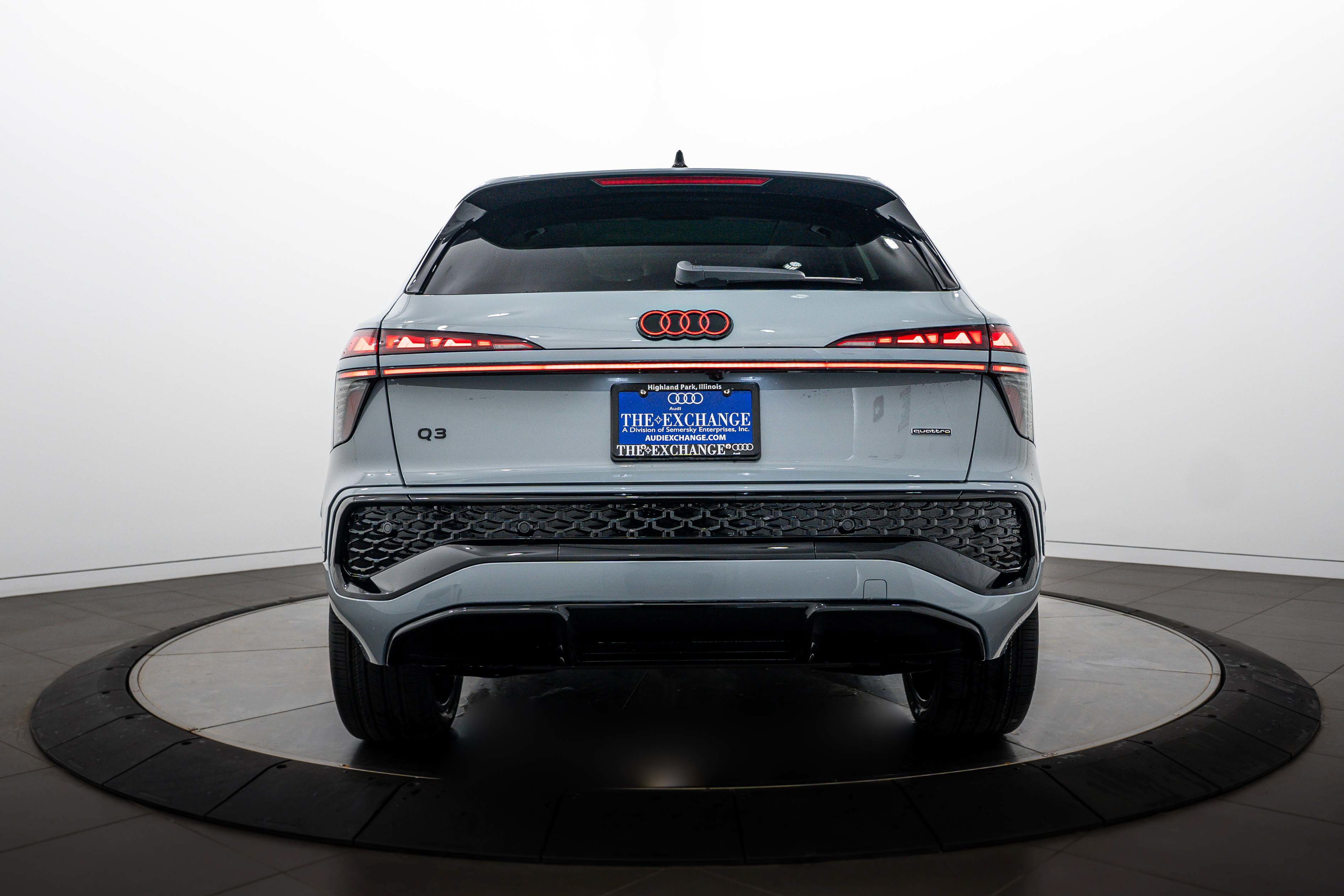 New 2026 Audi Q3 quattro 2.0T AWD/4WD image 20
