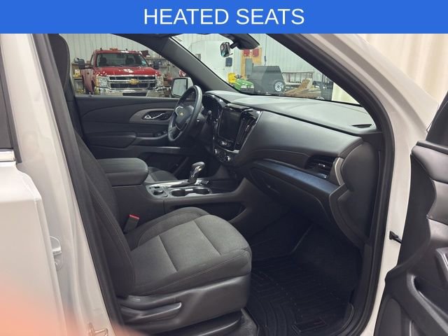 Used 2023 Chevrolet Traverse LT image 14