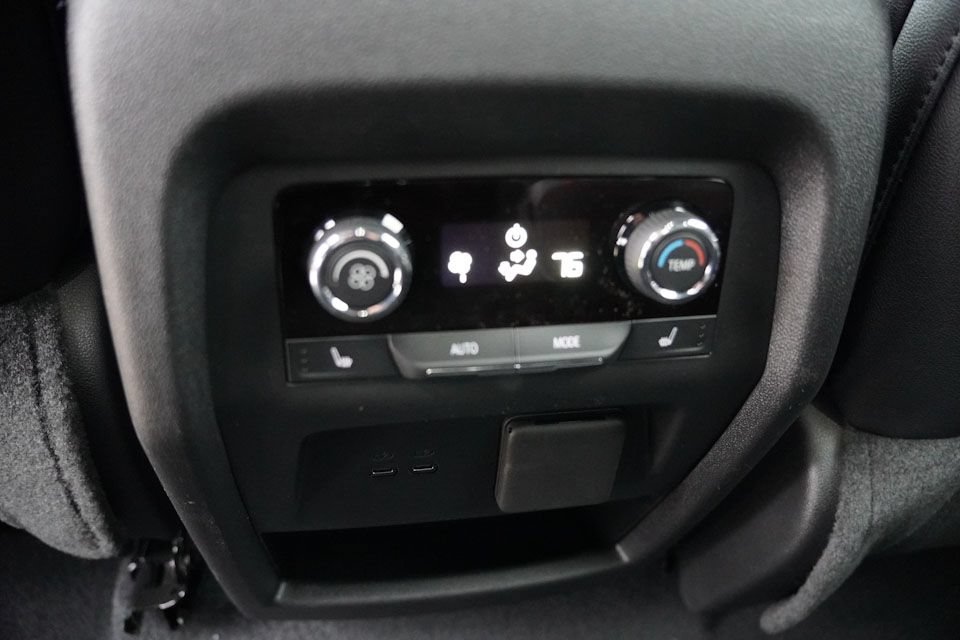 New 2026 Chevrolet Traverse RS AWD/4WD image 13