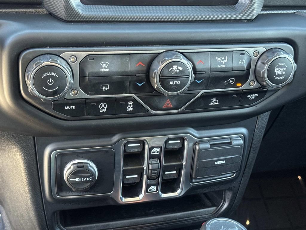 Used 2023 Jeep Wrangler Sahara w/ LED Lighting Group image 17