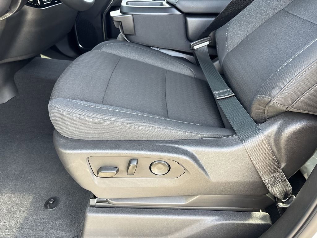 Used 2025 GMC Sierra 1500 Elevation image 19