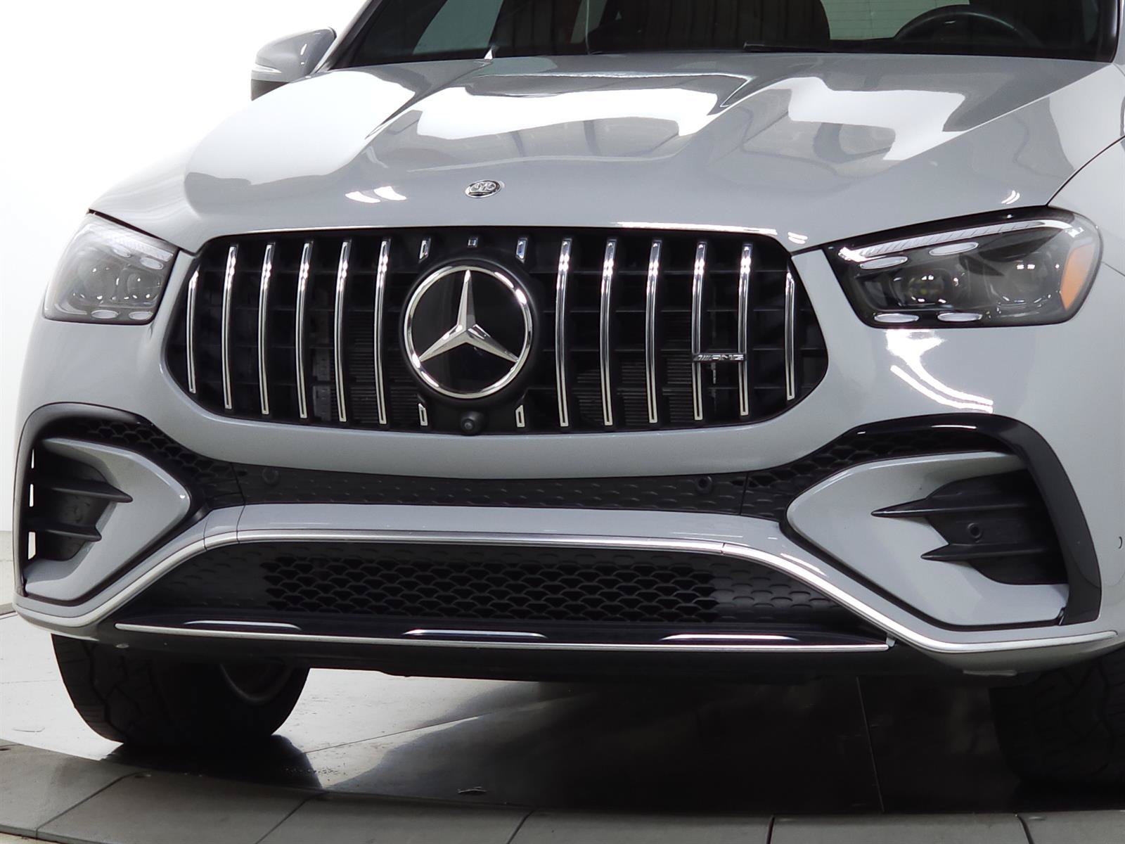 Used 2024 Mercedes-Benz GLE 53 AMG 4MATIC image 3