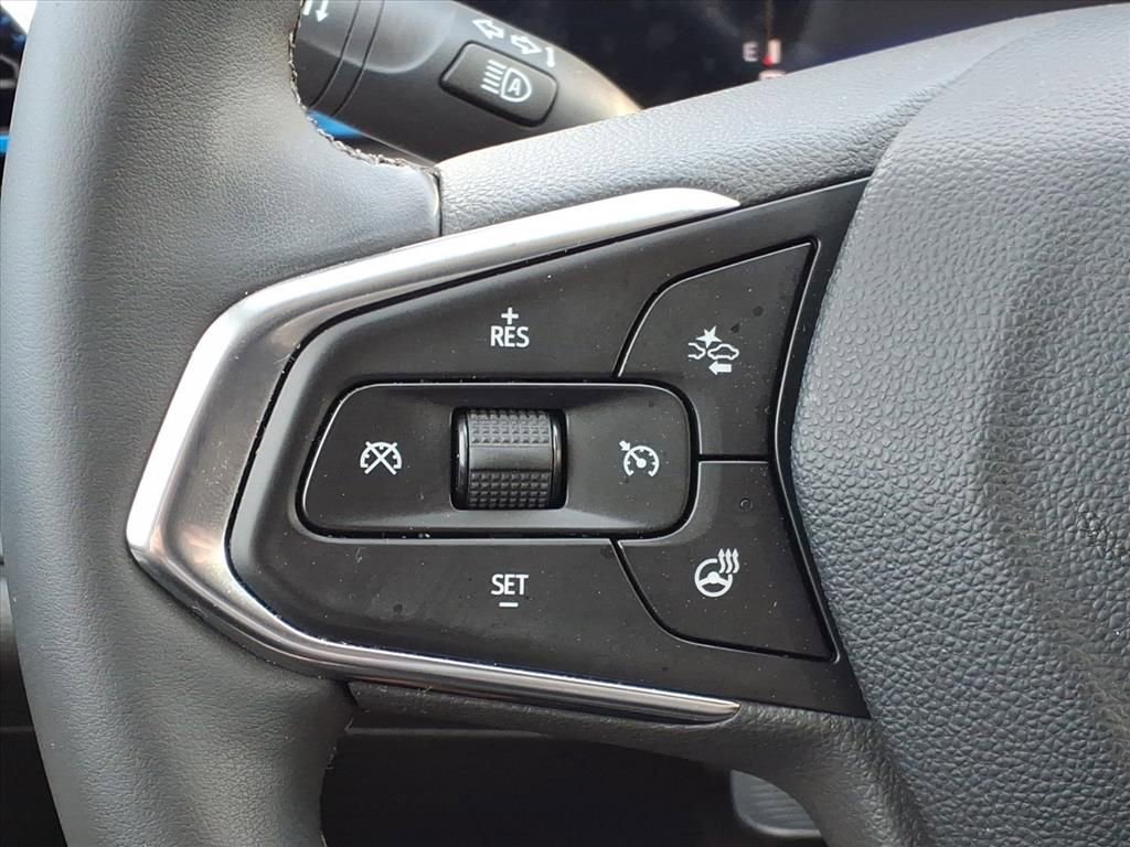Used 2024 Chevrolet Trax LT w/ Driver Confidence Package FWD image 21