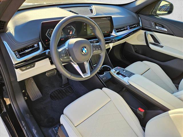 Used 2026 BMW X1 xDrive28i AWD/4WD image 3