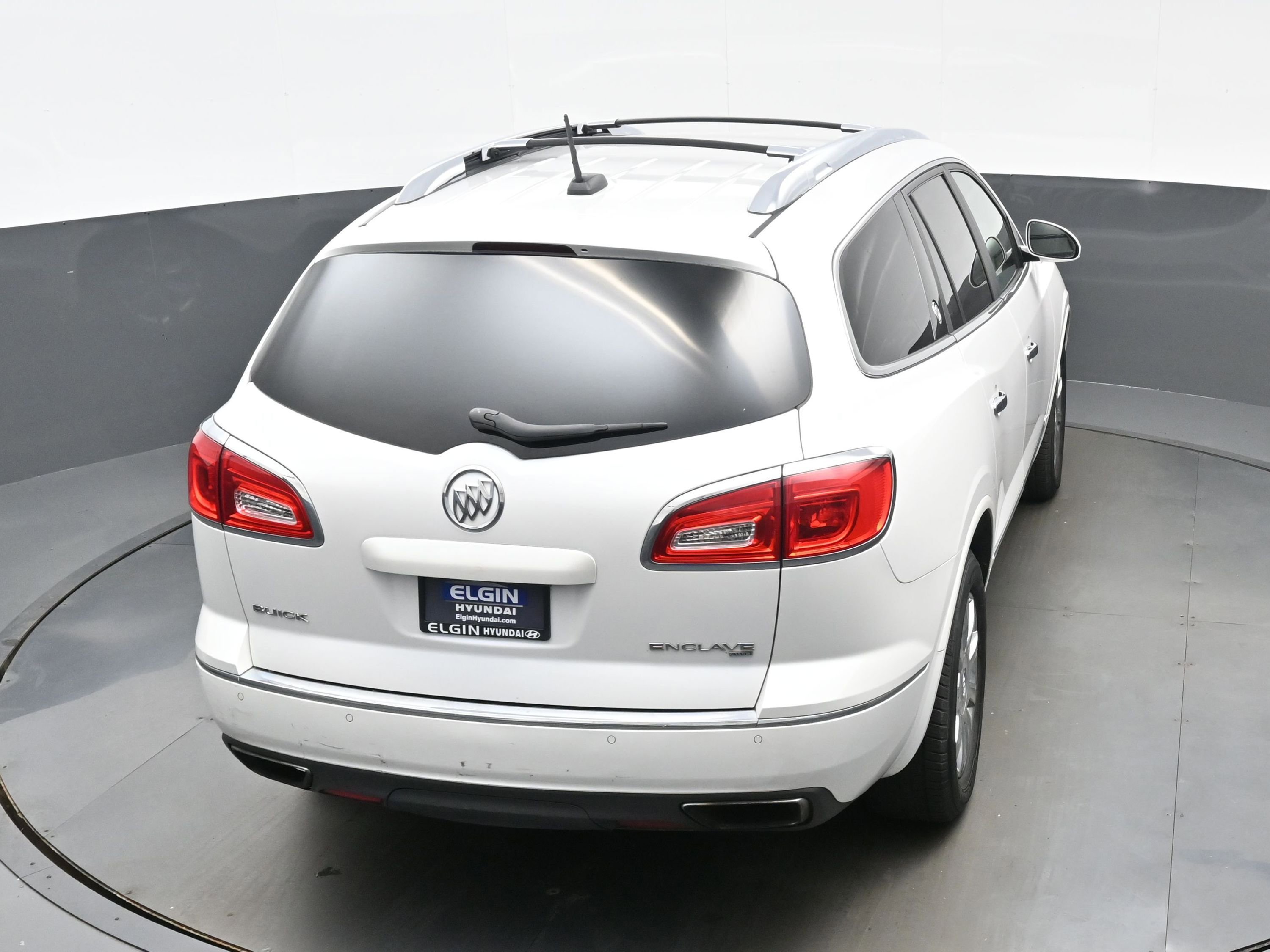 Used 2017 Buick Enclave Premium AWD/4WD image 36