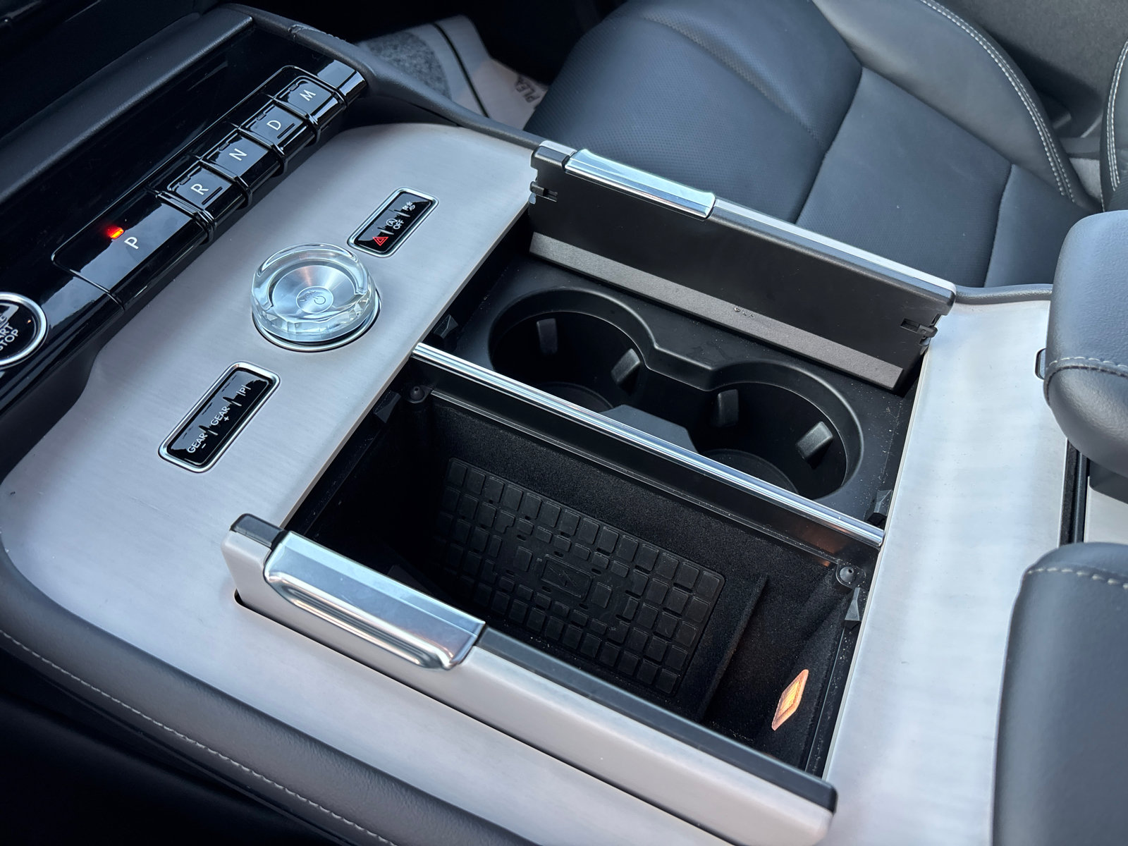 New 2026 Lincoln Navigator Reserve w/ Jet Appearance Package AWD/4WD image 23