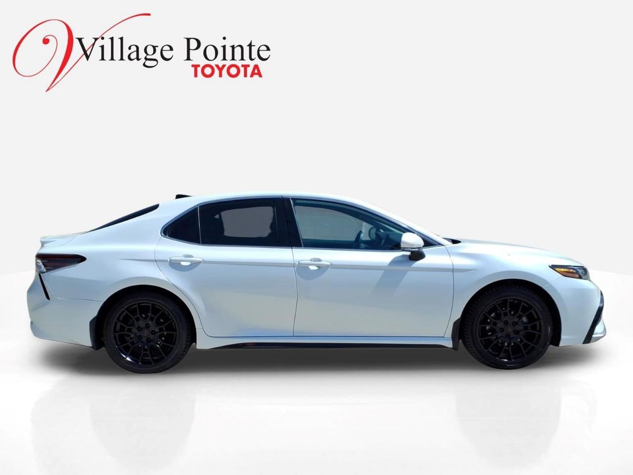 Used 2021 Toyota Camry XSE w/ TRD Appearance Package (TMS) AWD/4WD image 7