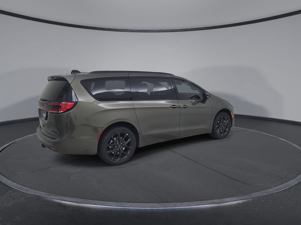 New 2027 Chrysler Pacifica Limited AWD/4WD image 15