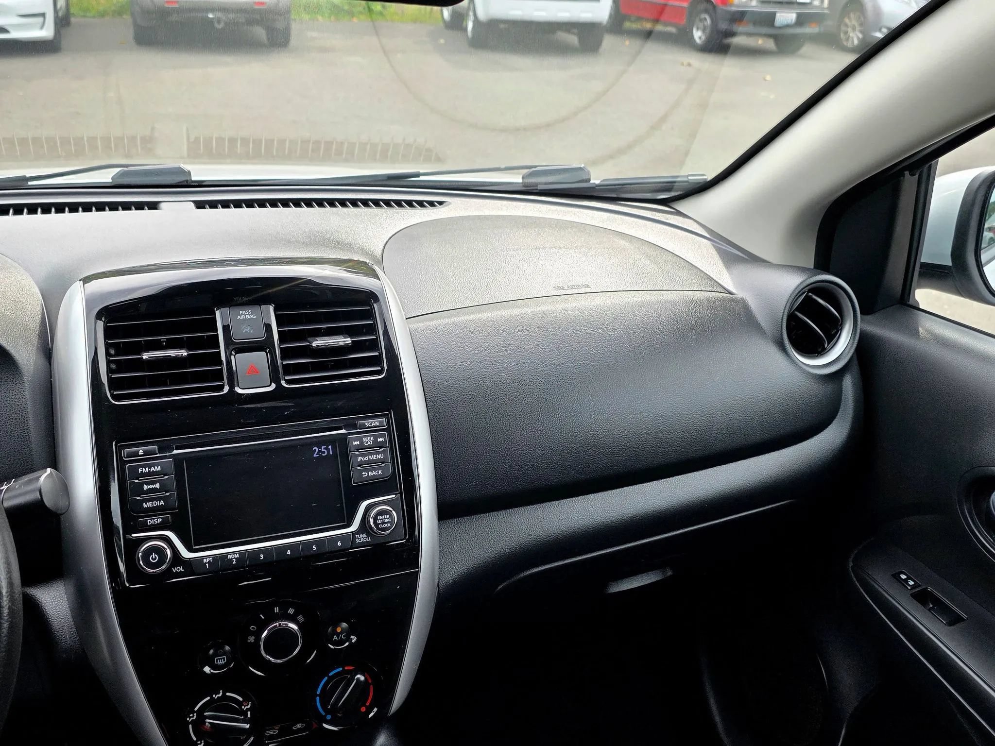 Used 2018 Nissan Versa SV w/ SV Special Edition Package FWD image 36
