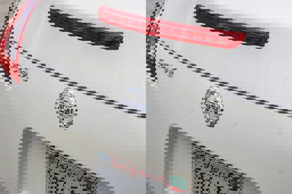 Used 2014 Nissan 370Z Touring image 11