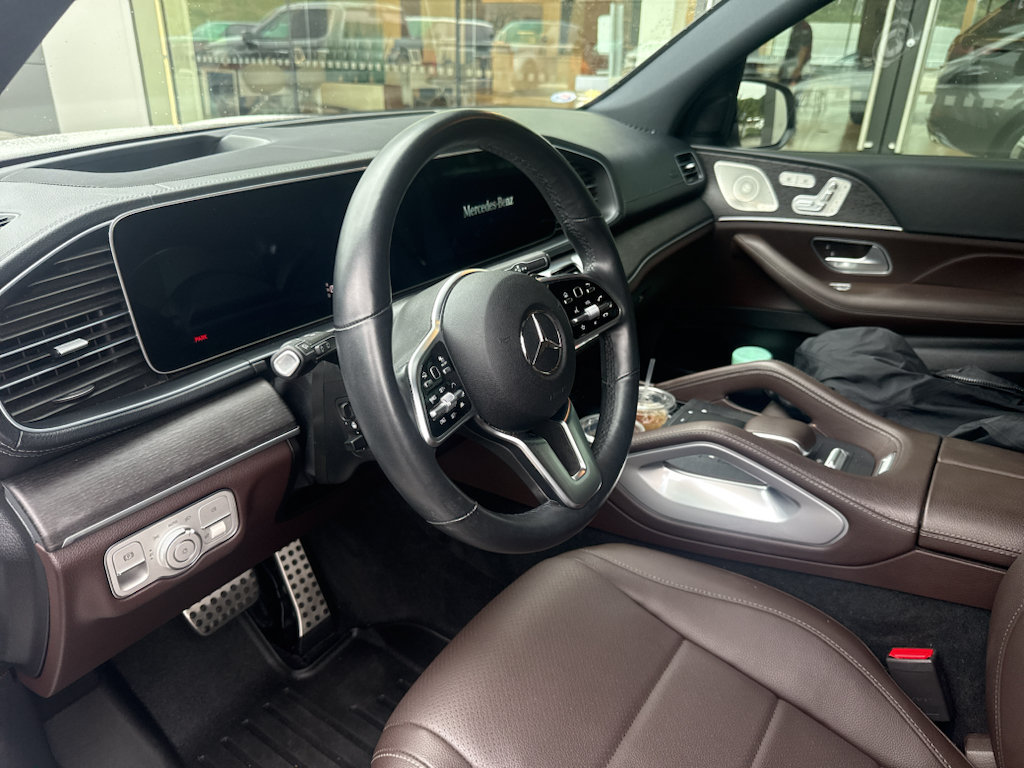 Used 2022 Mercedes-Benz GLS 450 4MATIC image 9