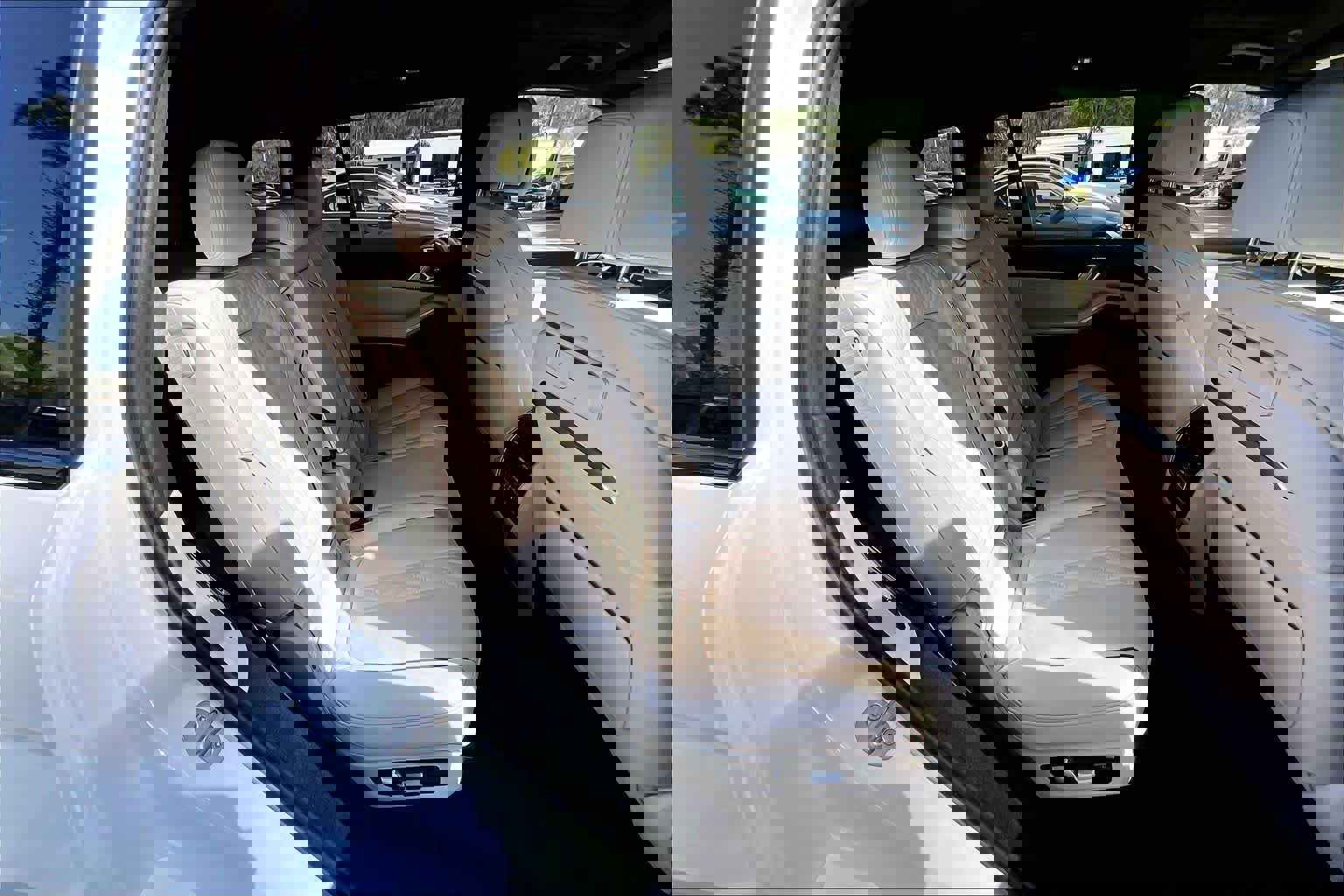 Certified 2025 BMW X7 xDrive40i w/ Executive Package image 20