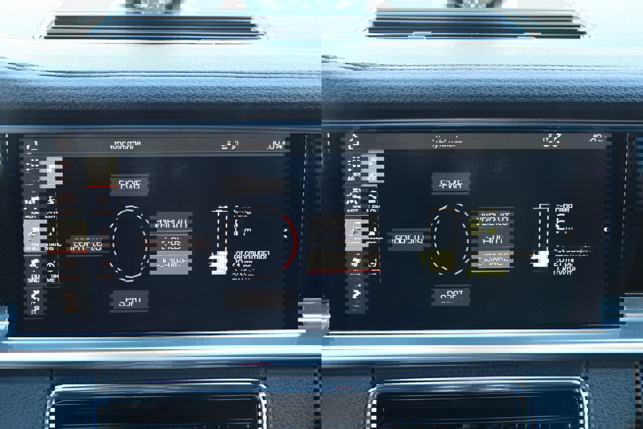 Used 2018 Porsche Panamera 4 w/ Premium Package Plus image 39