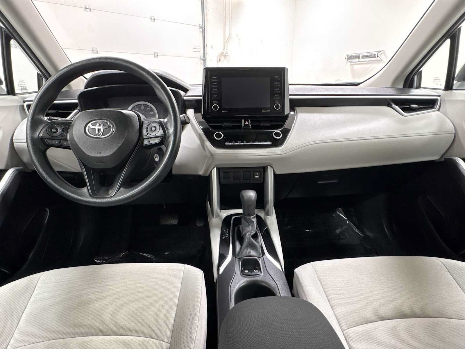 Certified 2022 Toyota Corolla Cross L AWD/4WD image 26
