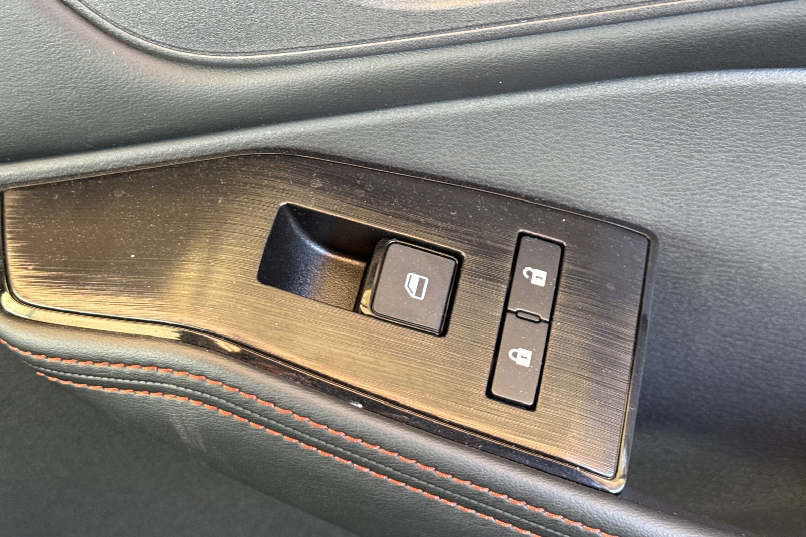 Certified 2025 Nissan Rogue SV AWD/4WD image 23