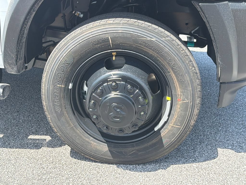 New 2026 RAM 5500 Tradesman AWD/4WD image 12