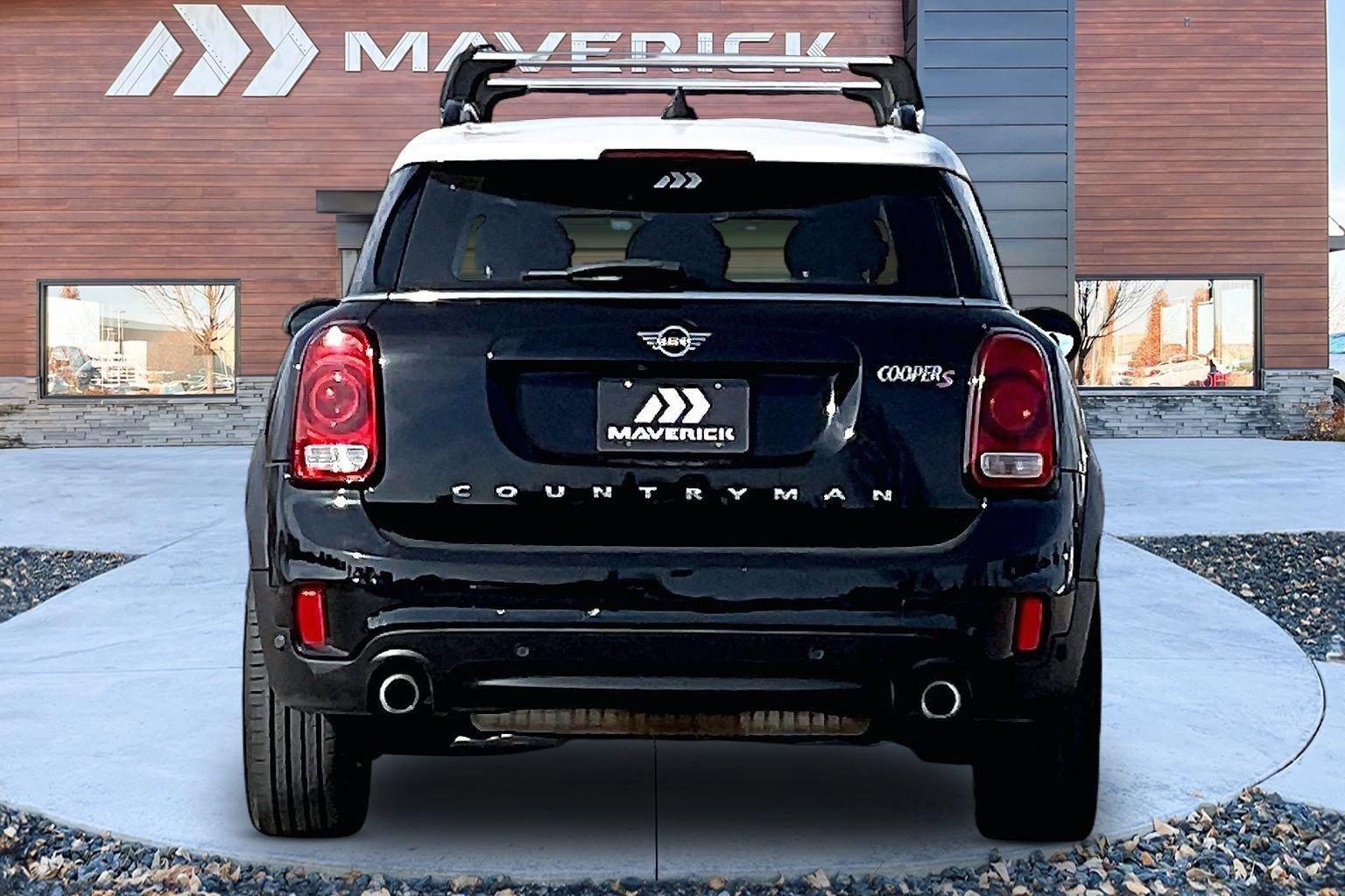 Used 2019 MINI Cooper Countryman S w/ Yin Yang Edition image 6