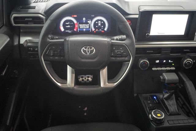 Used 2025 Toyota Tacoma TRD Sport AWD/4WD image 11