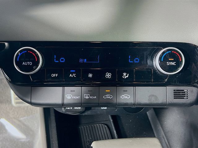 Used 2025 Hyundai Elantra Sport image 23