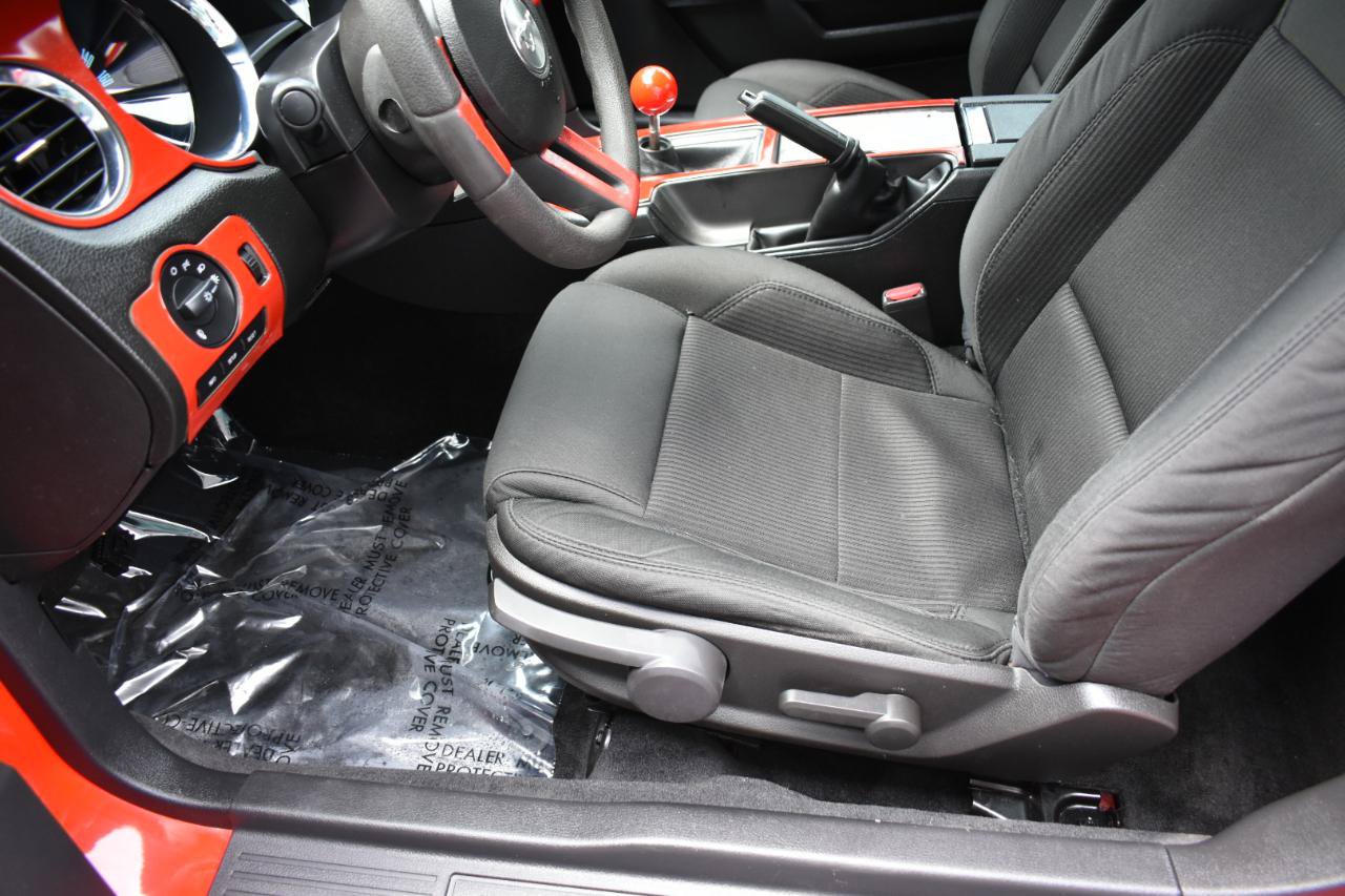 Used 2011 Ford Mustang GT RWD image 16