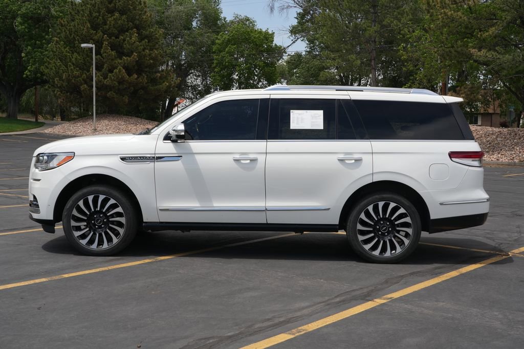 Used 2022 Lincoln Navigator Black Label AWD/4WD image 3